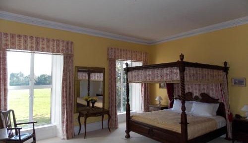 Gold Finch Suite