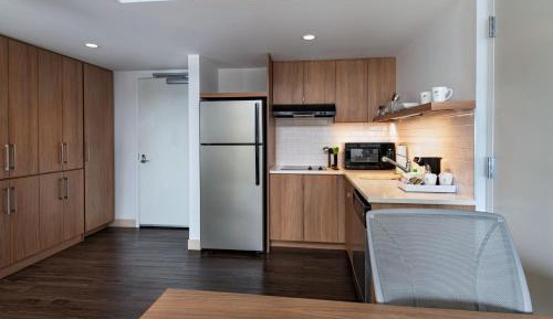 1 Bedroom Suite, 1 King, Sofa bed