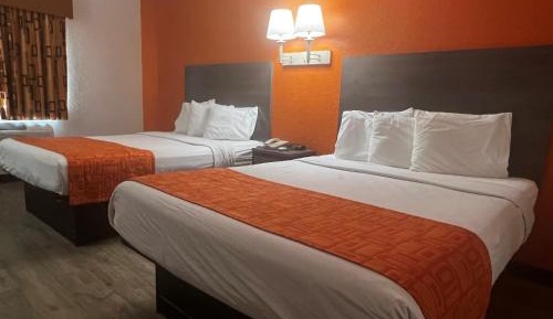 Queen Room with Two Queen Beds - Non-Smoking