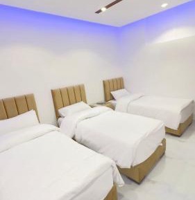 Triple Room with Shared Bathroom