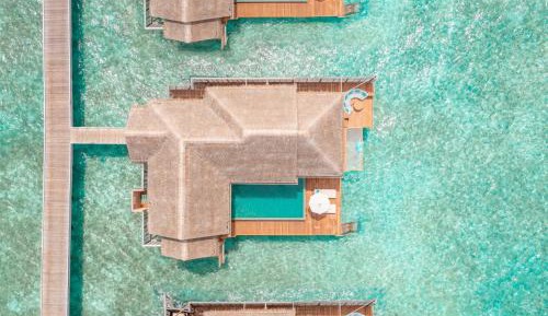 One Bedroom Family Over Water Pool Villa