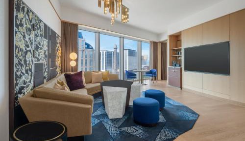 Marvelous King Suite 