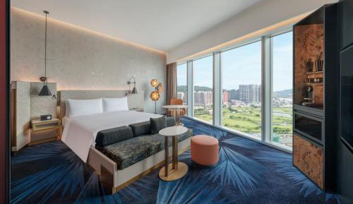 King Room with City View