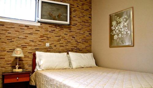 Economy Triple Room