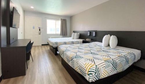 Queen Room with Two Queen Beds