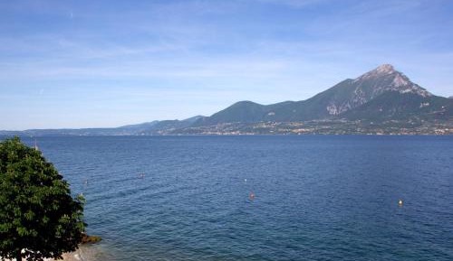 Double Room with Balcony and Lake View