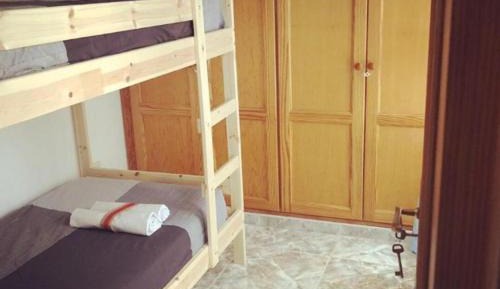 Bunk Bed in Mixed Dormitory Room