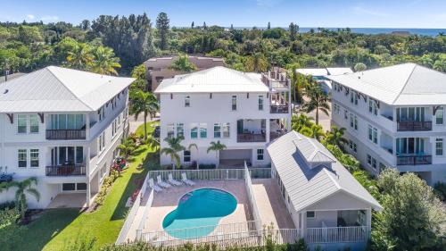 Four-Bedroom Holiday Home