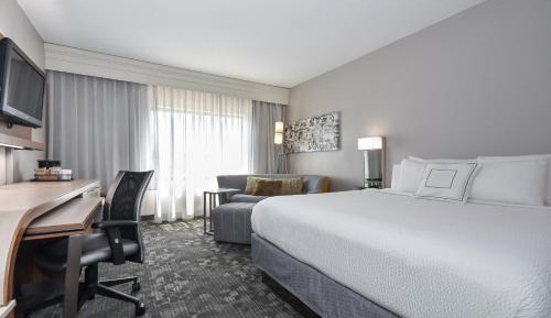 King Room with Sofa Bed