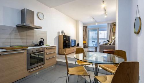 One-Bedroom Apartment