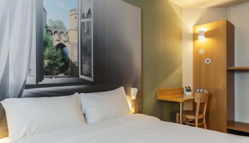 Double Room - Non-Smoking 