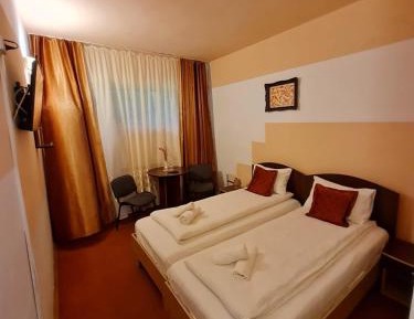 Twin Room with Mountain View