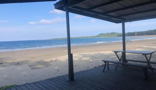 Family Room with Side Sea View