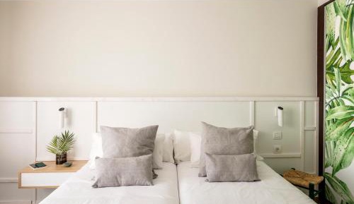 Design Double or Twin Room