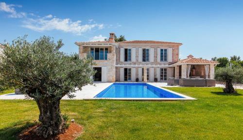 Four-Bedroom Villa