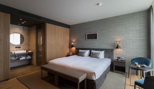 Deluxe Double Room with King Bed