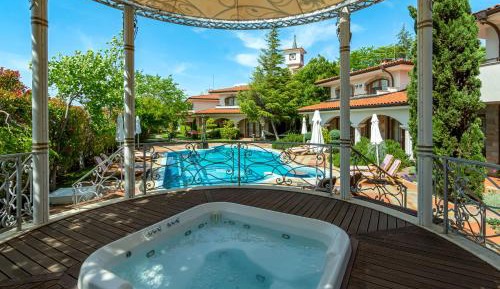 Two-Bedroom Villa