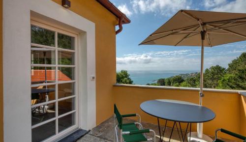 Apartment with Sea View