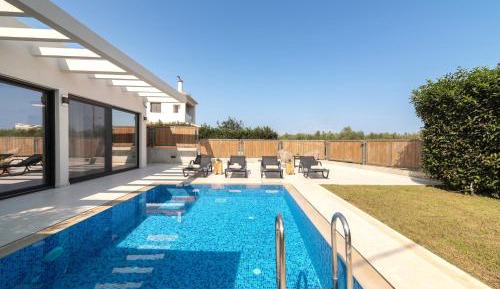 Villa with Private Pool