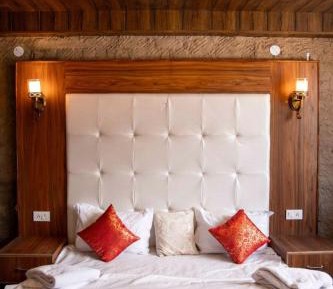 Standard King Room