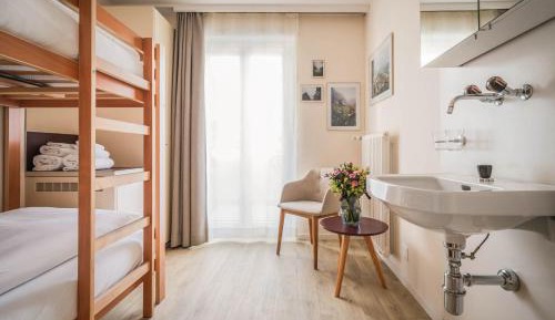 Budget Room with Bunk Bed and Shared Bathroom