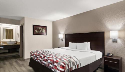 Deluxe King Room Smoking
