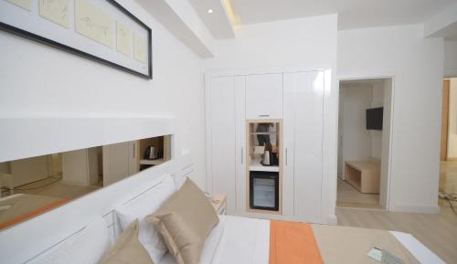 Suite with Balcony