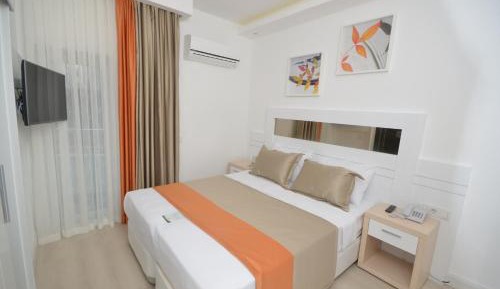 Basement Double or Twin Room with Terrace