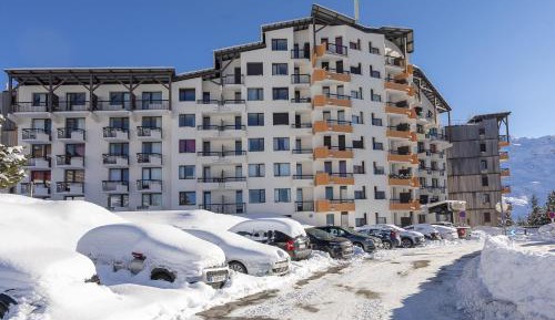 Apartment with Balcony - Mountain view - 617