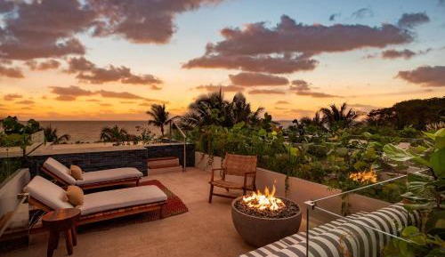 King Suite with Ocean View and Roof Top Terrace