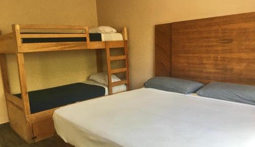 Quadruple Room with Private Bathroom