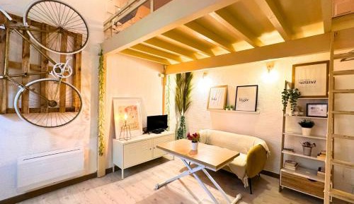 Studio - Split Level