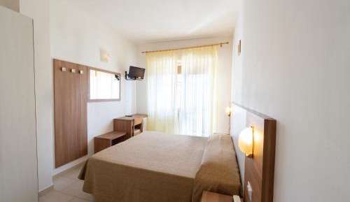Deluxe Double or Twin Room with Balcony