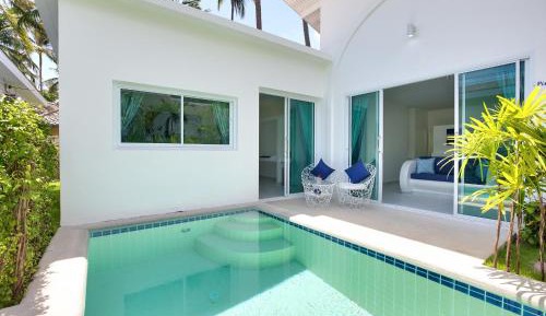 Family Room with Garden View