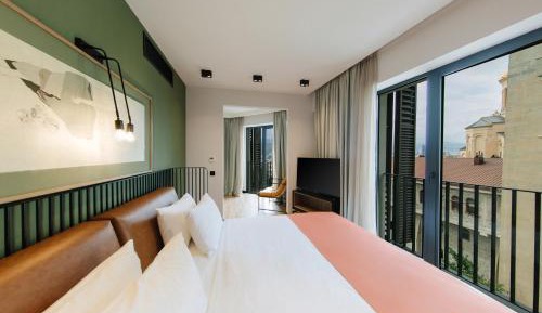 Suite with City View
