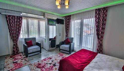 Luxury Triple Room