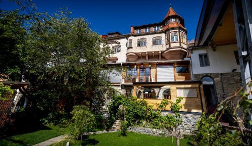 Apartment - Split Level