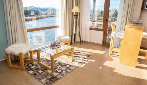 Apartment with Pool View 