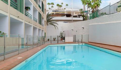 Superior One-Bedroom Apartment with Balcony