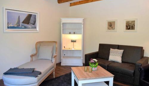 One-Bedroom Apartment with Balcony