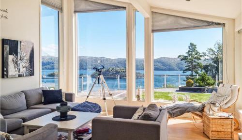 Four-Bedroom Holiday Home