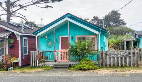 Three-Bedroom Holiday Home 