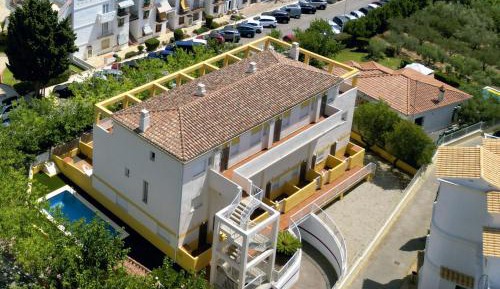 Two-Bedroom Apartment with Terrace and Sea View