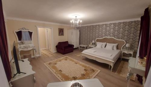 Deluxe Double Room with Extra Bed
