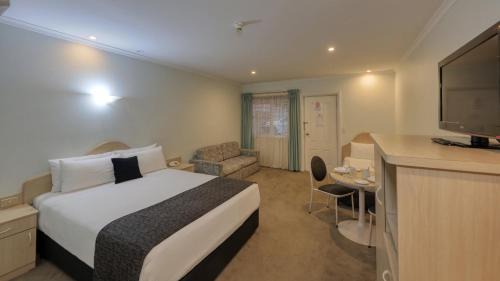 Executive Queen Room