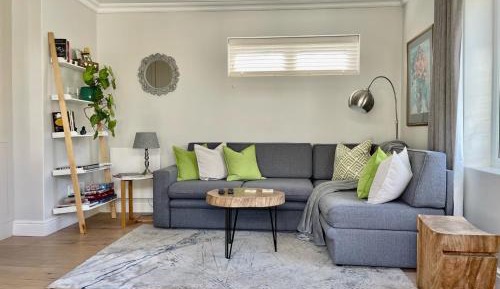 Apartment with Garden View