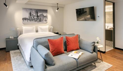 Standard Suite