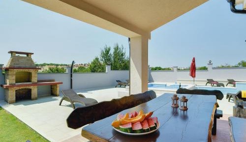 Seven-Bedroom Villa