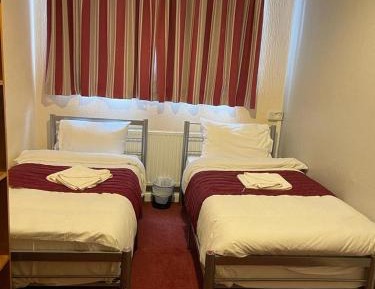 Twin Room with Shared Bathroom
