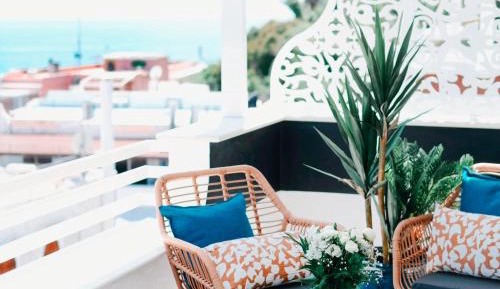 Deluxe Double Room with Balcony and Sea View